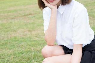 魅妍社 – 睡衣写真分享——陈嘉嘉Tiffany气质是家居服也带不走的嫉妒。