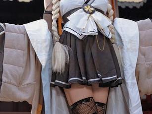 精选写真:黏黏团子兔的眼镜怎样让你心中小鹿乱撞?